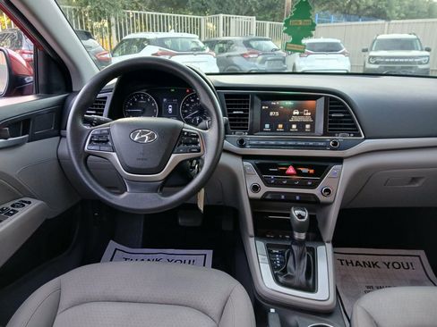 Used 2018 Hyundai Elantra SEL FWD image 12
