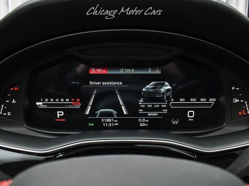 Used 2023 Audi RS Q8 4.0T Quattro Black Optic Exec w/ Black Optic Package image 11