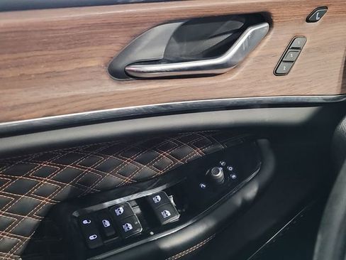 Used 2022 Jeep Grand Cherokee Summit w/ Adv Protech Group IV image 33