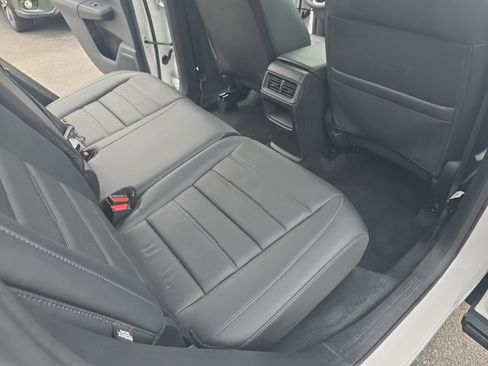 Used 2023 Honda CR-V EX-L image 11