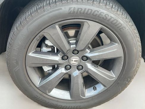 Used 2024 Honda Pilot Touring image 32