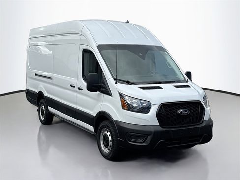 Used 2024 Ford Transit 250 148 High Roof Extended w/ Load Area Protection Package image 3