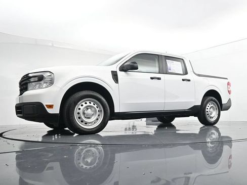 Certified 2024 Ford Maverick XL w/ Equipment Group 100A Standard AWD/4WD image 35