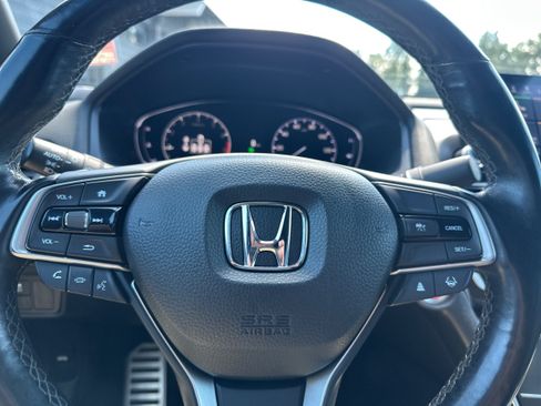 Used 2022 Honda Accord Sport image 18