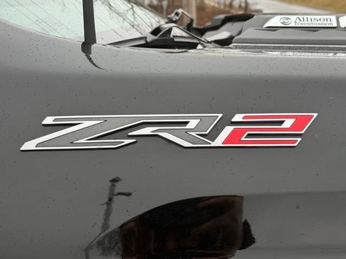 Used 2024 Chevrolet Silverado 2500 ZR2 w/ Technology Package AWD/4WD image 9