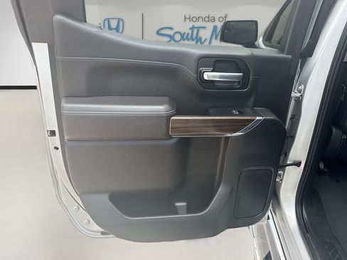 Used 2022 Chevrolet Silverado 1500 RST RWD image 25