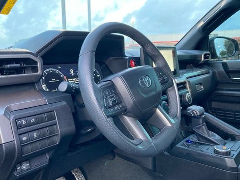 Used 2024 Toyota Tacoma TRD Sport RWD image 9