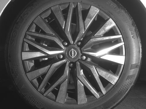 Used 2025 Nissan Altima 2.5 SV image 12