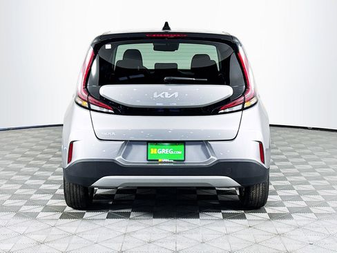 Used 2025 Kia Soul LX w/ LX Technology Package image 8