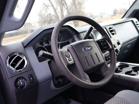 Used 2011 Ford F250 XLT w/ XLT Premium Pkg image 16