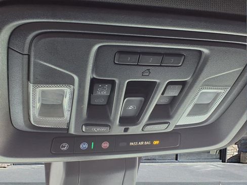 Used 2021 GMC Sierra 1500 AT4 w/ AT4 Value Package image 17