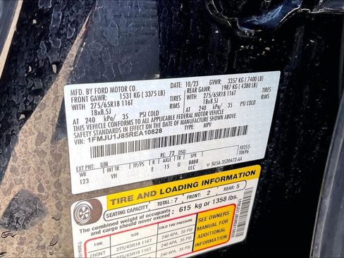 Used 2024 Ford Expedition XLT image 19