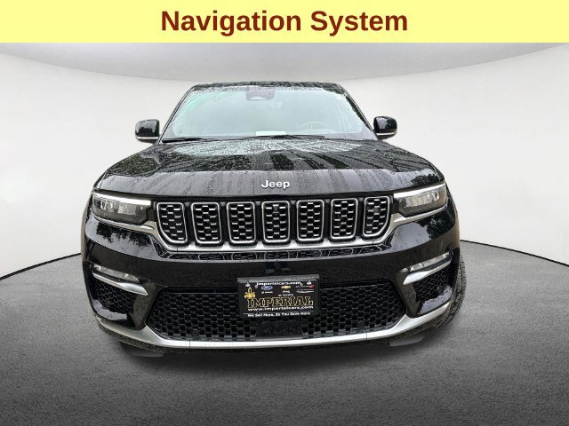 Used 2022 Jeep Grand Cherokee Summit AWD/4WD image 4