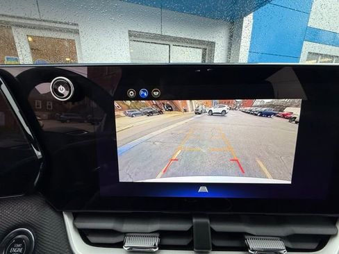 Used 2026 Chevrolet Equinox LT image 27