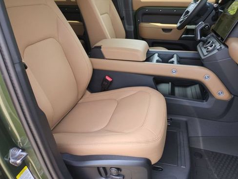 New 2026 Land Rover Defender 110 X-Dynamic SE AWD/4WD image 18
