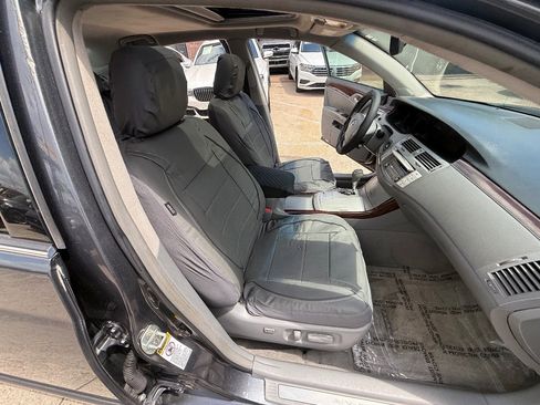 Used 2009 Toyota Avalon XLS FWD image 17
