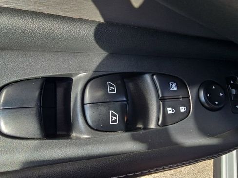 Used 2020 Nissan Murano SV image 26