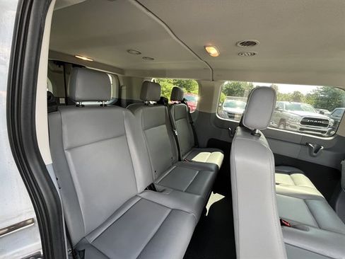Used 2018 Ford Transit 150 XL RWD image 29