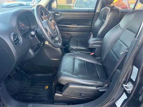 Used 2015 Jeep Patriot High Altitude AWD/4WD image 10