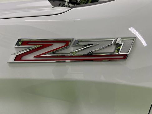Used 2023 Chevrolet Silverado 1500 LTZ w/ LTZ Convenience Package II AWD/4WD image 15