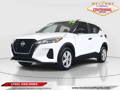 Used 2024 Nissan Kicks S image 1