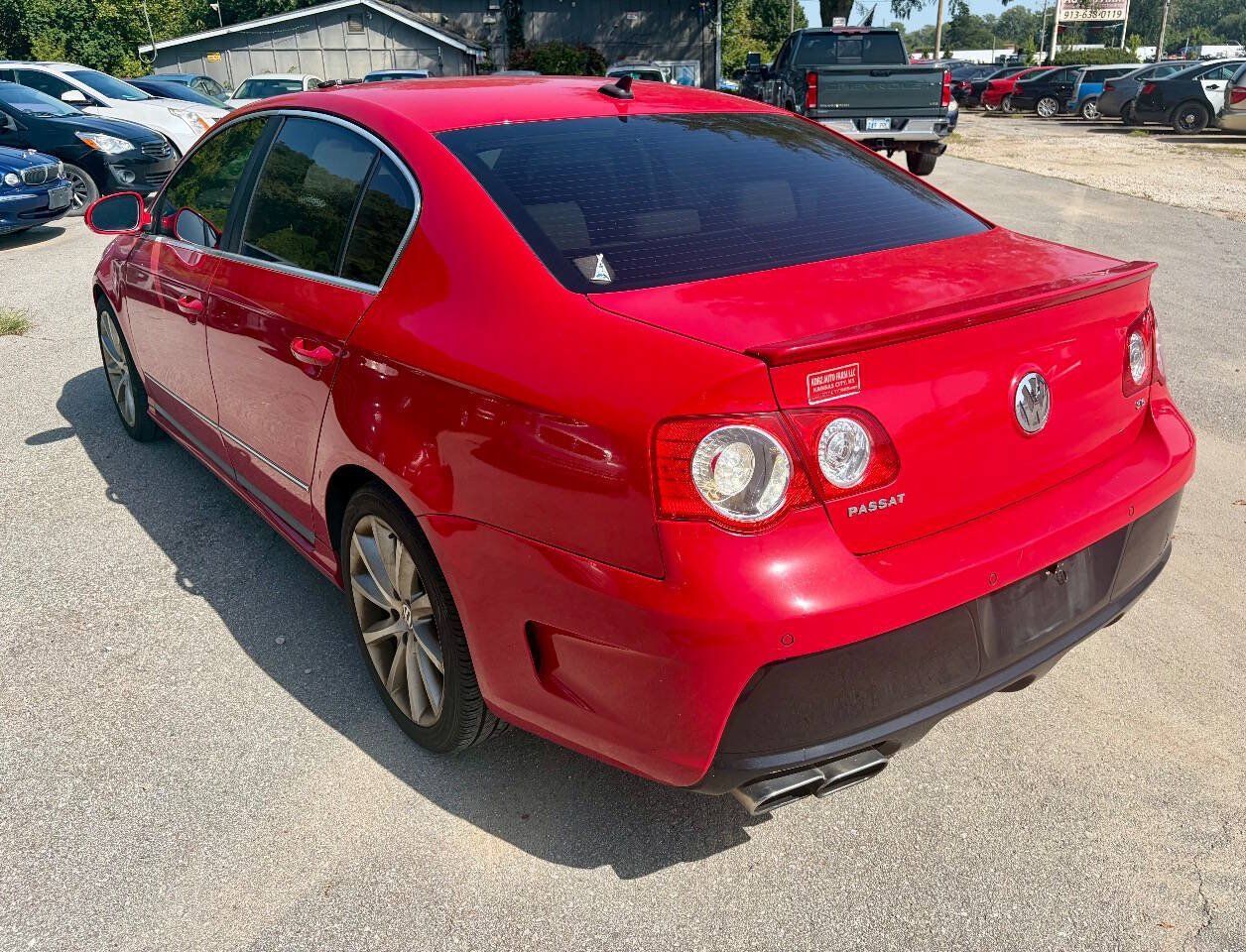 Used 2008 Volkswagen Passat VR6 FWD image 4