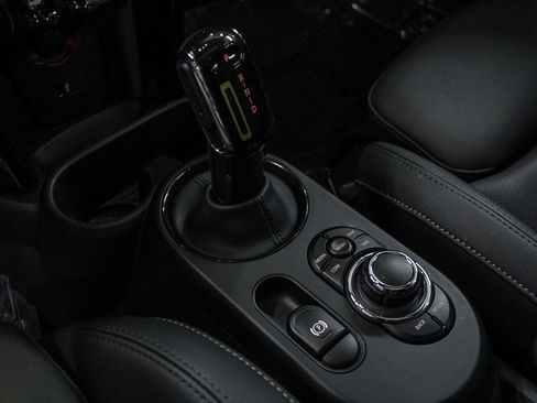 Certified 2024 MINI Cooper SE image 20