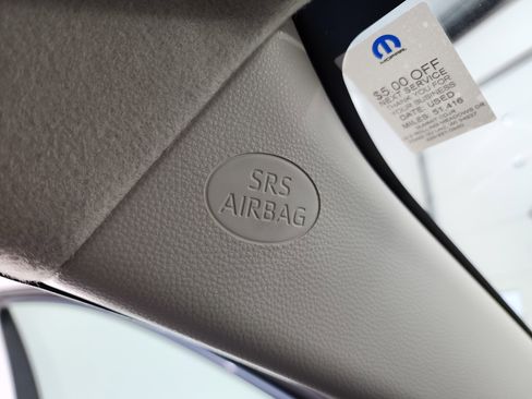 Used 2024 Toyota Corolla LE image 39