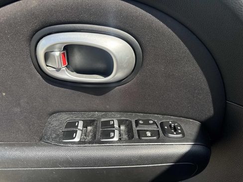 Used 2019 Kia Soul + FWD image 19