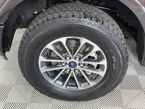 Used 2018 Ford F150 Lariat AWD/4WD image 8