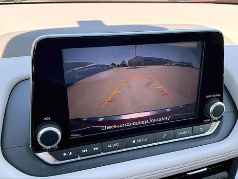 Used 2023 Nissan Rogue SV FWD image 24