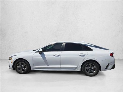 Used 2021 Kia K5 LXS FWD image 9