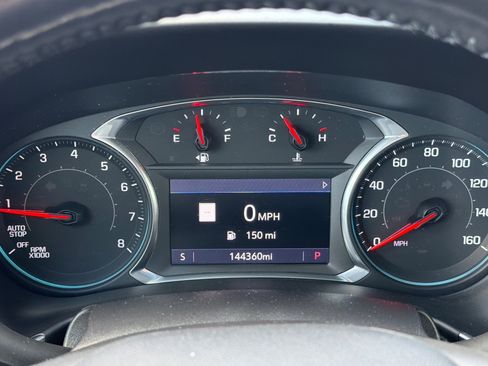 Used 2019 Chevrolet Equinox Premier AWD/4WD image 26