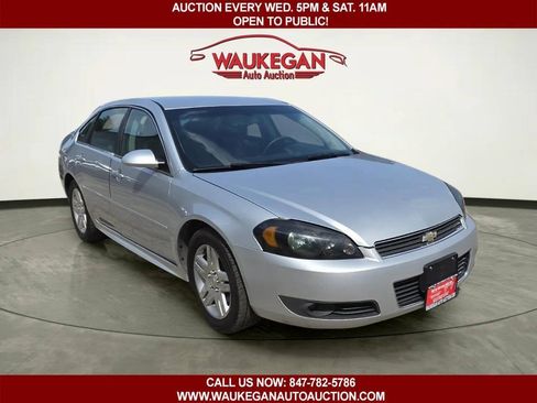 Used 2010 Chevrolet Impala LT w/ Luxury Edition Package FWD image 3