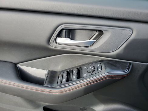 New 2026 Nissan Rogue SV image 17