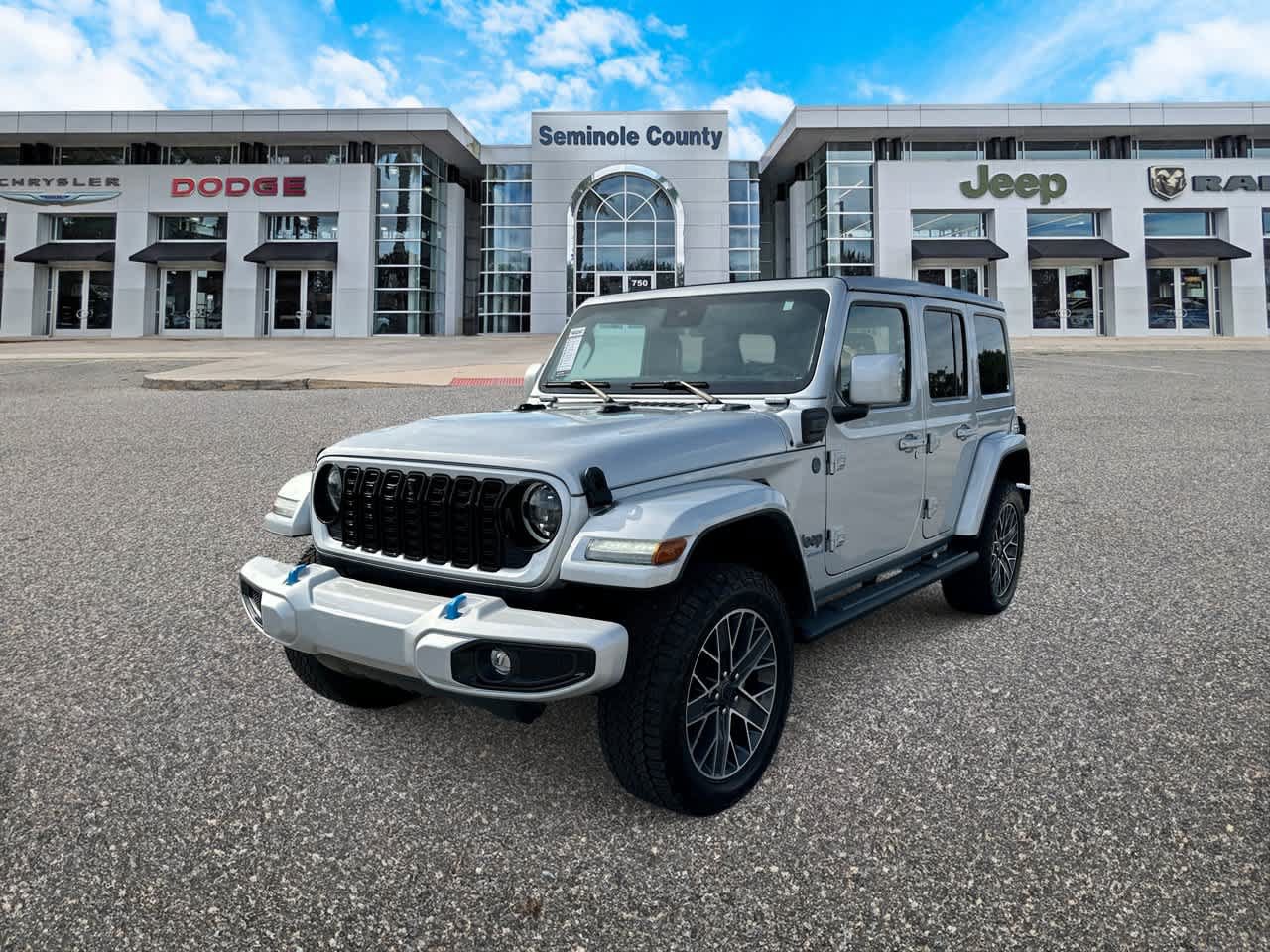 Used 2024 Jeep Wrangler High Altitude AWD/4WD image 1