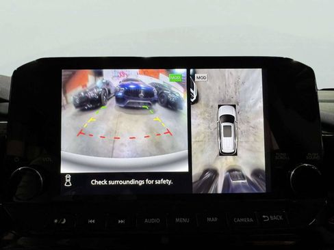 Used 2023 Nissan Pathfinder SL FWD image 54