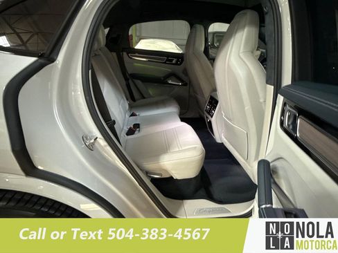 Used 2020 Porsche Cayenne Turbo image 24