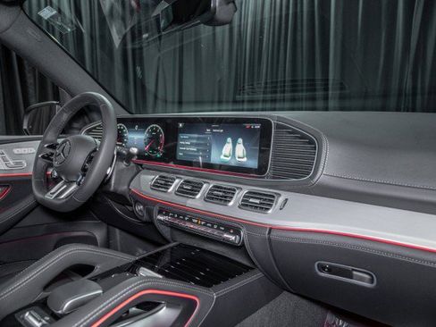 New 2025 Mercedes-Benz GLE 53 AMG 4MATIC image 15
