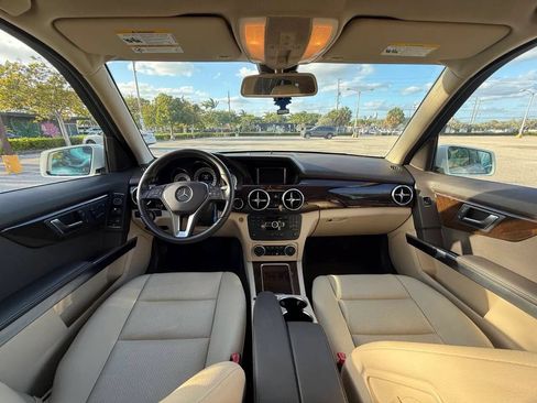 Used 2015 Mercedes-Benz GLK 350 2WD image 23