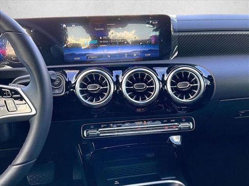 Used 2025 Mercedes-Benz CLA 250 CLA 250 image 8