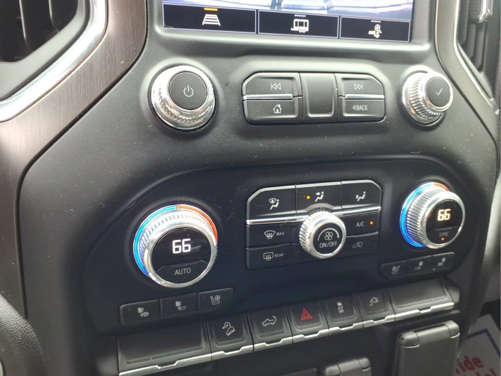Used 2021 GMC Sierra 1500 AT4 w/ AT4 Preferred Package AWD/4WD image 12