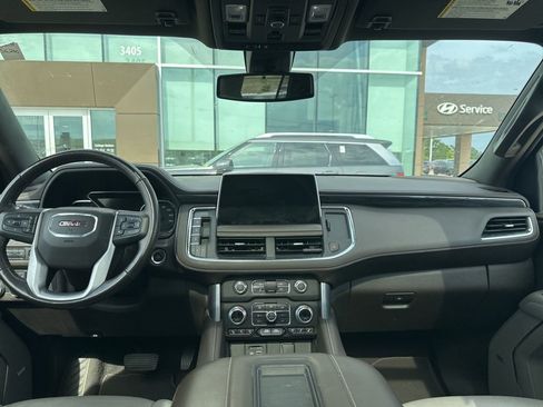 Used 2021 GMC Yukon SLT w/ SLT Premium Package RWD image 14