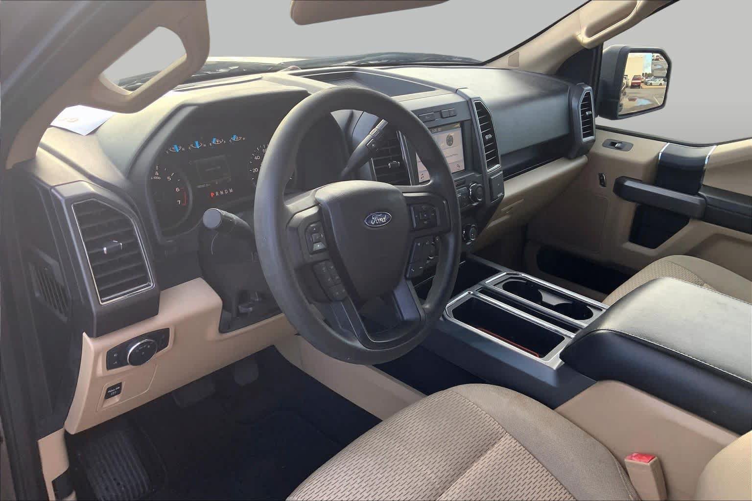 Used 2019 Ford F150 XLT w/ Trailer Tow Package RWD image 18