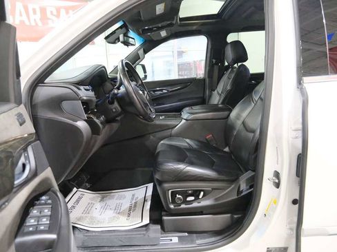 Used 2020 Cadillac Escalade ESV Platinum image 17