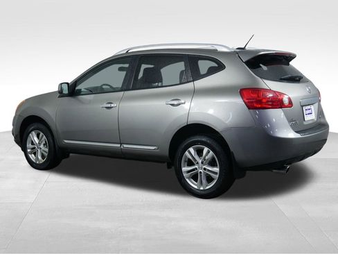 Used 2013 Nissan Rogue SV FWD image 8
