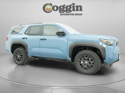 Used 2025 Toyota 4Runner SR5 RWD image 28