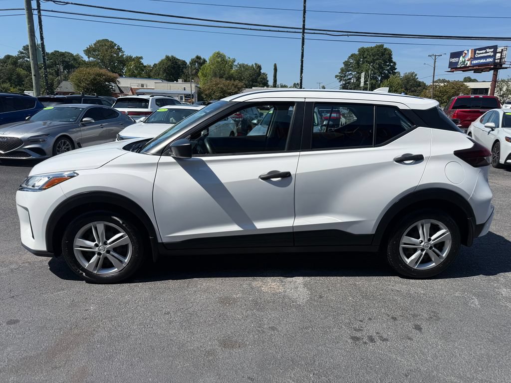 Used 2024 Nissan Kicks S FWD image 7