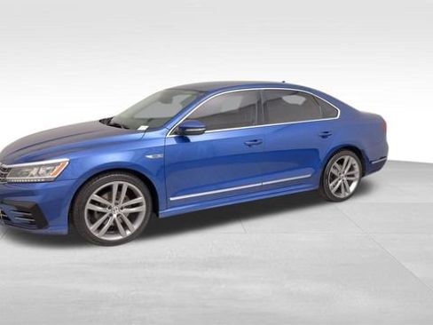 Used 2017 Volkswagen Passat 1.8T R-Line FWD image 7