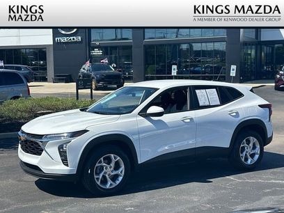 Used 2024 Chevrolet Trax LS w/ LS Convenience Package